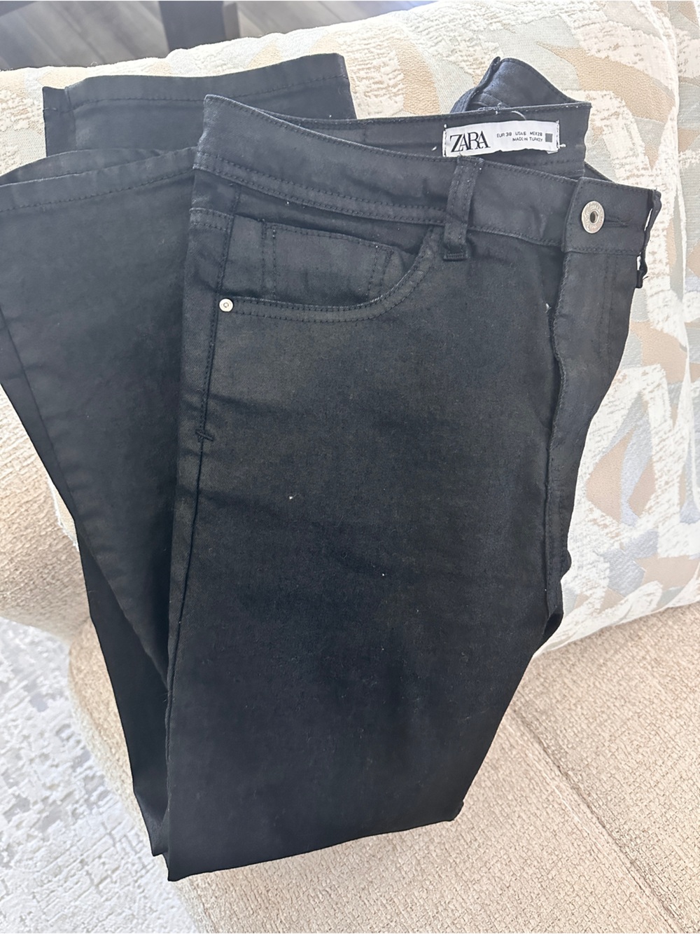 Zara Black Straight-Leg Jeans